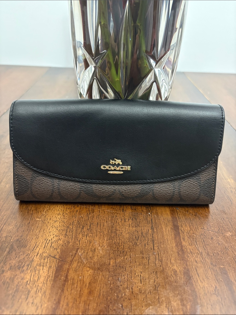 Coach Wallet F54022 Signature Slim
Envelope Long Wallet Black and Brown in EUC